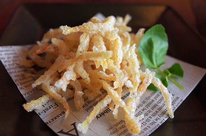 カサゴとメバルの唐揚げ 釣り上げ後１時間な島料理 からちゃん島旅農園「ほとり」