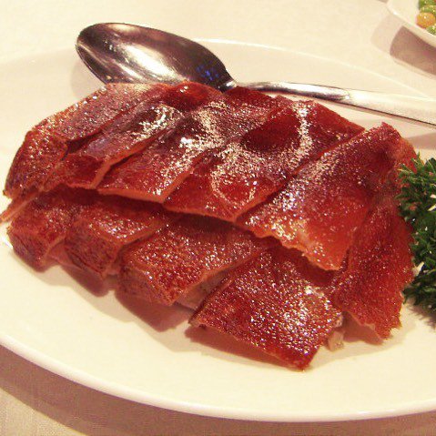 クリスピーな皮の豚バラローストレシピ肉料理ホールミート：肉好きのあなたへ