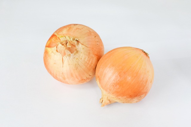 この世のうま味をすべて詰め込んでみた‼️, 長ねぎ1本を丸ごと、牛肉でぐるぐる巻き、焼肉のタレとバターで煮焼く🔥🔥🔥,ねぎの甘さ、バターのコクと香り、焼肉のタレがしみ込んだ牛肉のうま味が、ギュギュッと凝縮された一品😋✨😋✨,焼肉のタレを、すき焼きのタレに代えてもうまい🤤, マジでビール泥棒🍺💨, ⁡,お願い ,