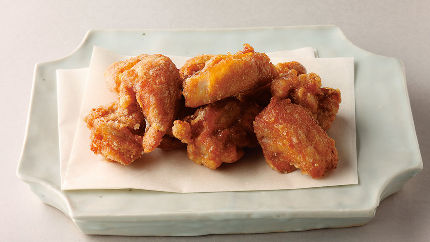 カリッと焼けたチーズが絡んでウマ〜！鶏もも肉とじゃがいものチーズ焼き – にぎりっ娘。の公式サイト