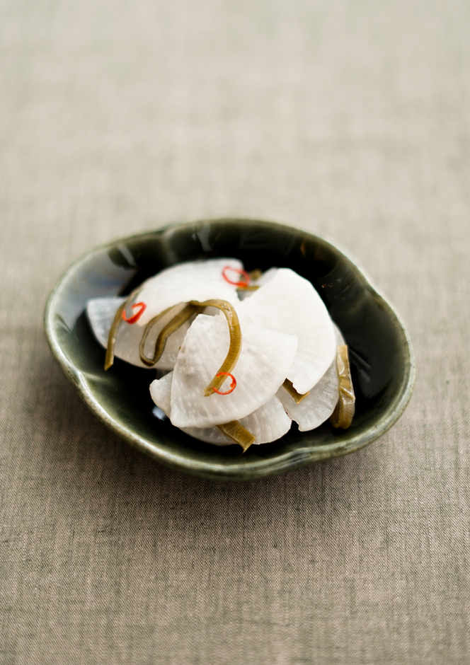 すし酢で簡単お漬物！大根のピリ辛甘酢漬け by つらぬき丸クックパッド簡単おいしいみんなのレシピが392万品