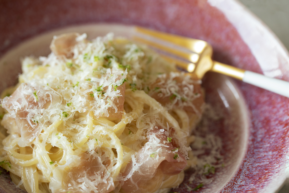 少ない油でとろ〜り！なすのかぼす醤油炒め