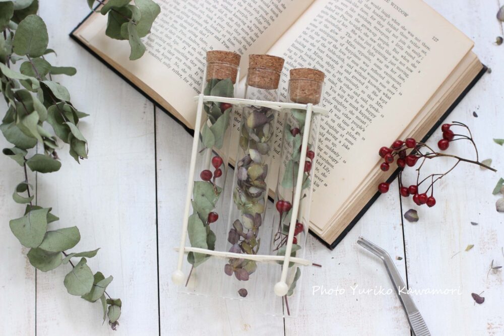 お花を閉じ込めた♪100均のコルク瓶で簡単フラワーボトル - Peachy ピーチィ- ライブドアニュース