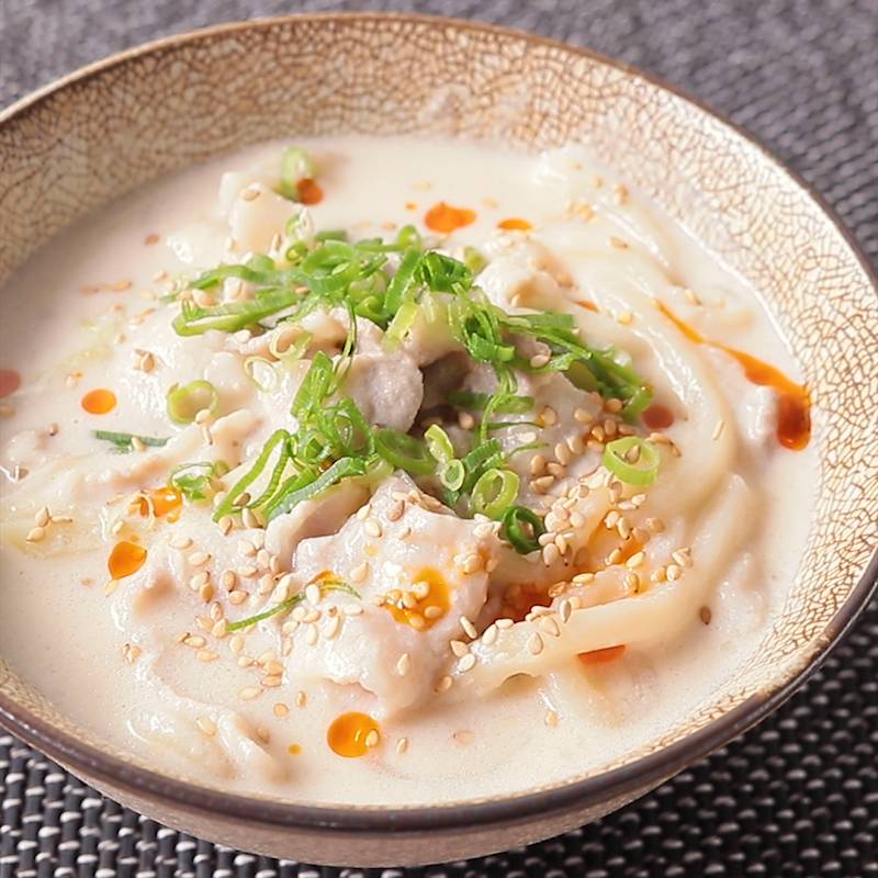 お出汁が香る和風味。肉みそうどんのレシピ