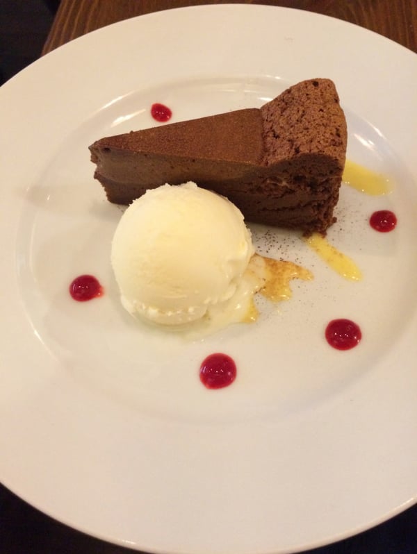 パテが人気の本格フレンチ 学生にも親しみやすくてリーズナブル – 早稲田ウィークリ