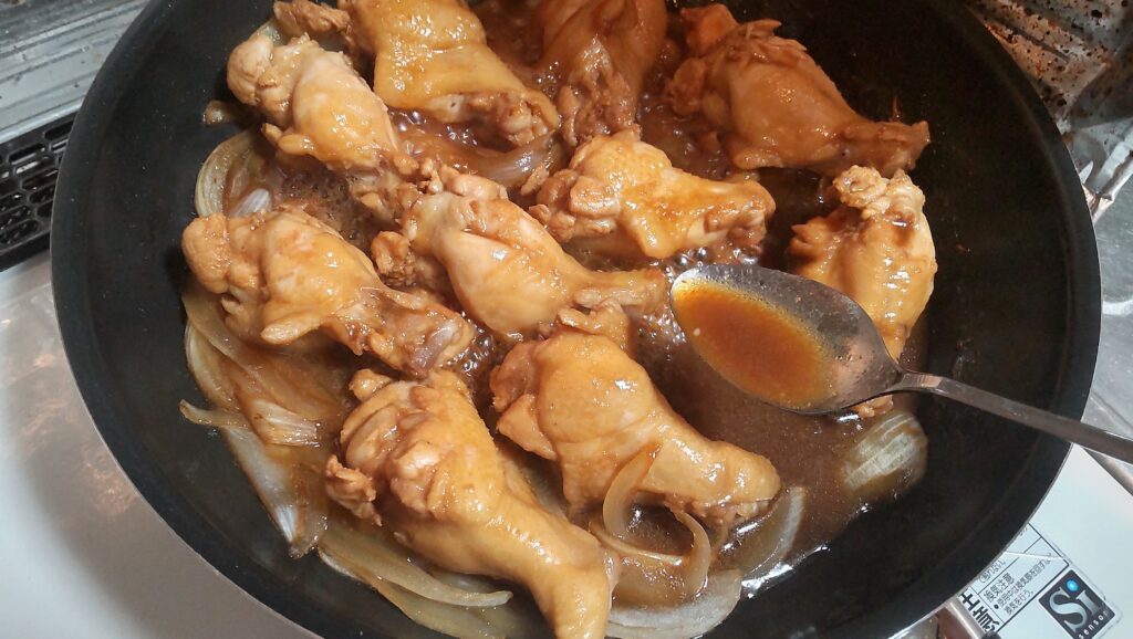 やっすい手羽元、こうするのが正解！ 和田明日香さん「たまらんすな～」「びっくりするほど美味ぁーーい！！」食べ方ヨムーノ