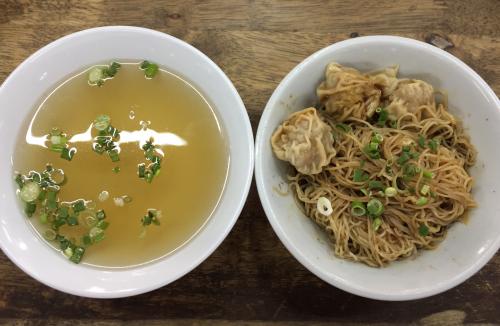 竹製大根おろし 鬼おろし と鬼おろし竹皿のセット防虫・防カビに安心な炭化加工でリニューアル！ガッチリ持てる平もち手の鬼おろし、食物繊維、ビタミンCたっぷり生大根ダイエットにも大根おろしがふんわりシャキシャキ虎斑竹専門店 竹虎