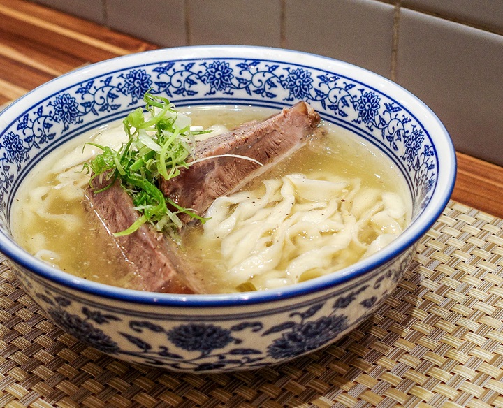 ナスのジャージャー麺