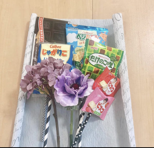 お菓子でできた花束を贈ろう！スイーツブーケ・フラワーボックスが買える店10選＜東京・2024＞ じゃらんニュース