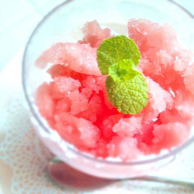 ソルベとシャーベットの違いとは？特徴・定義から徹底解説