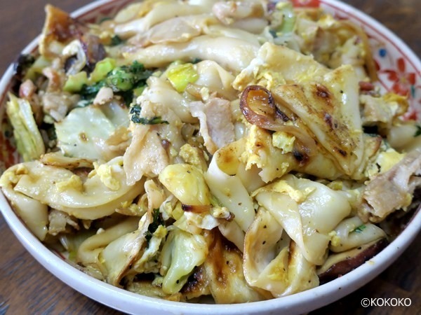 花山うどんの看板メニュー「鬼ひも川」は幅広の麺と出汁が最高！ - 全国のうどんを制覇したい