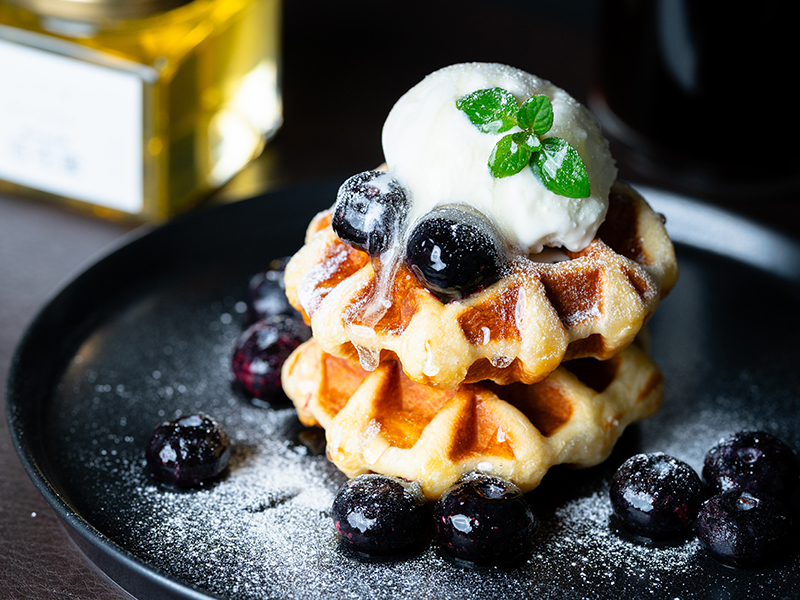 ワッフルにデコレーションしてもらいました☆』