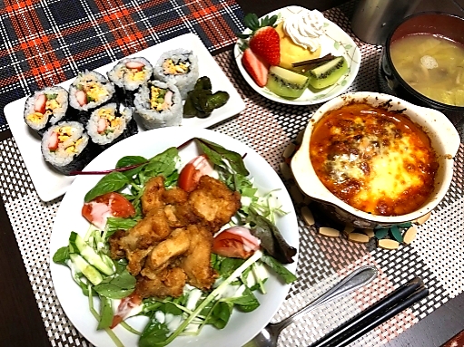 献立・一汁三菜 白米+ぶり大根+だし巻き玉子+ピクルス+味噌汁 - DJモペのねこまんま