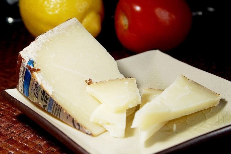 13kg ｶｯﾄ送料無料 ペコリーノ ロマーノ 1kg×13個セット 業務用 羊乳チーズ イタリア産 D.O.P認定品10kg ｶｯﾄ送料無料 ペコリーノ ロマーノ 1kg×10個セット 業務用 羊乳チーズ イタリア産 D.O.P認定品Cheese専門店 チーズの三祐