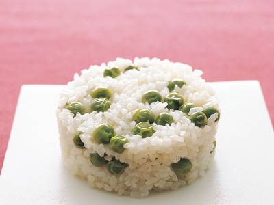 豆もいっしょに炊いて風味豊かに。グリーンピースごはんのレシピセブンプレミアム公式