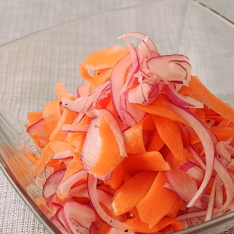 辛くない！赤玉ねぎのマリネ