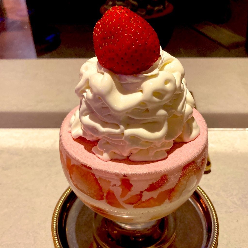 北海道・札幌 ナガヤマレストの姉妹店は絶品洋食やかわいいパフェが味わえる大人気