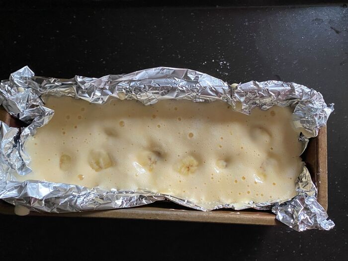 材料4つ 型いらずで超簡単！ホットケーキミックスで作る 焼きっぱなし天板バナナケーキ