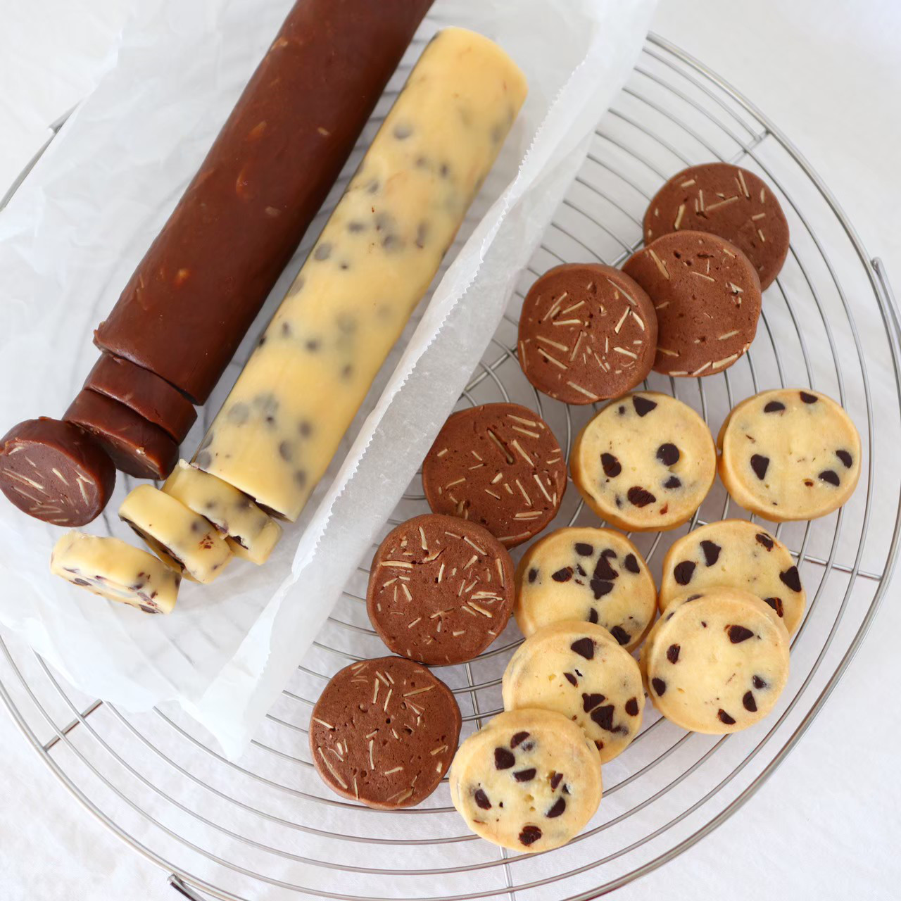 ガーナ Ghana チョコ＆クッキーサンド ローストミルクアイスマン福留の「アイスクリームマニア」