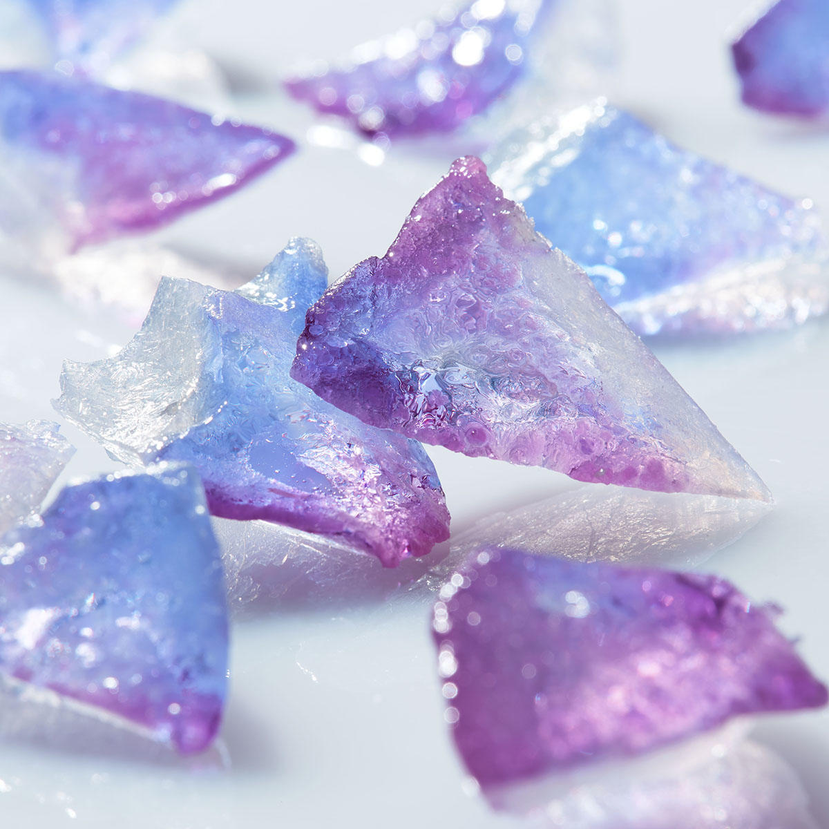 nittohblacktea.jpで 過去1番保存されたレシピ♪ 「紅茶の琥珀糖」日東紅茶スイーツレシピ は @nittohblacktea.jpから💕 材料4つでできる、簡単レシピです☕ シャリッとした食感で紅茶の風味が口いっぱいに広がります✨ 💎紅茶の琥珀糖💎材料デイリークラブ