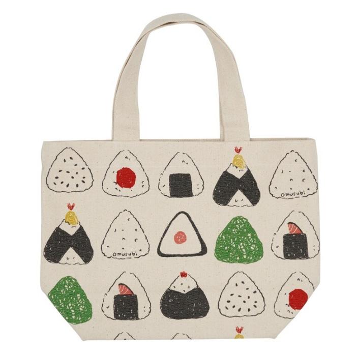 食パン一斤バッグ」に「冷奴のがま口」 抜群のインパクトで目を引く食品グッズに注目 - Togetter