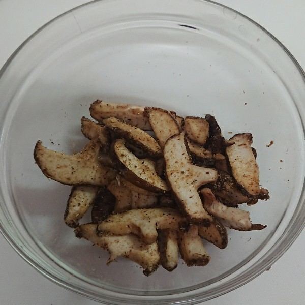 志麻さんのホタテと塩昆布の炊き込みご飯のレシピ 材料3つ！調味料不要で超絶美味しい炊き込みご飯 - YouTube