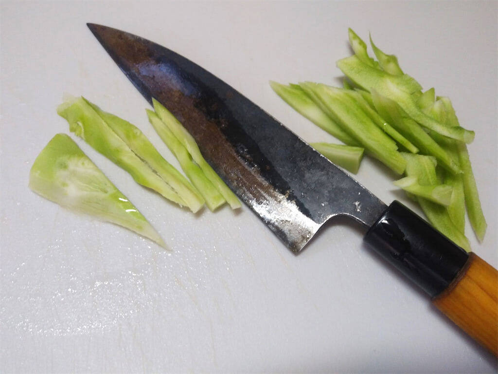 ブロッコリーの茎もおいしく！皮むきのコツ＆簡単レシピ付きカゴメ株式会社