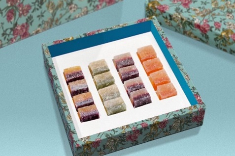 東京・有楽町駅高架下 行列必至！手土産にもオススメ！絶品すぎるカヌレを食べてみて♡MORE