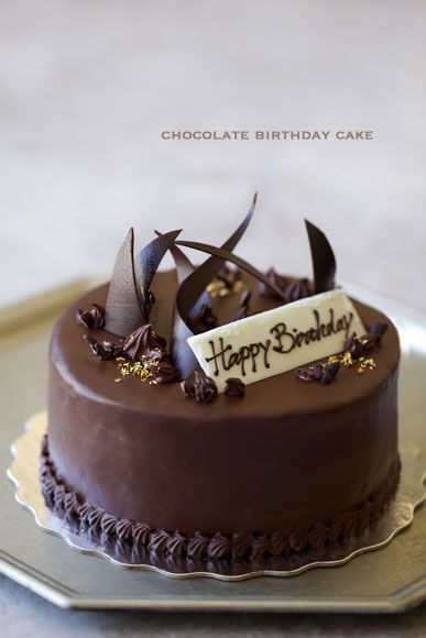 今日のお誕生日ケーキ🎂 チョコレートがトロ〜リで可愛かった❣️サンタプレ サンタプレ城山本店お誕生日ケーキ デコレーションケーキご予約 オーダー 生チョコケーキ 熊本ケーキ 熊本スイーツ