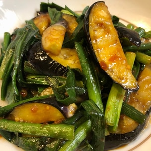 生ニラユッケ🌱🍳ユッケ ニラ 卵黄 醤油 白だし おひたし おつまみ 料理 料理記録 ご飯記録cookingcookingram 和食洋食 外食 手作り 料理好きな人と繋がりたい おいしい おうちごはん グルメ 個人ブログ ブログ