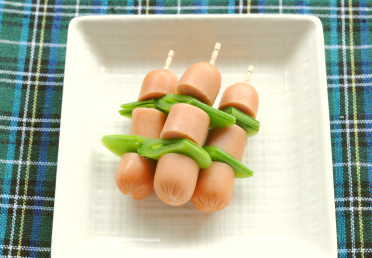 Amazonハロウィンカクテルピック200個、手作りスカルつまようじ、前菜、シャルキュトリーボードアクセサリー、長さ4.7インチの竹串、フードフルーツスティック、ハロウィーンのテーマデコレーション、パーティー用品に。SEANSDAカクテルピック・オードブルピン 通販