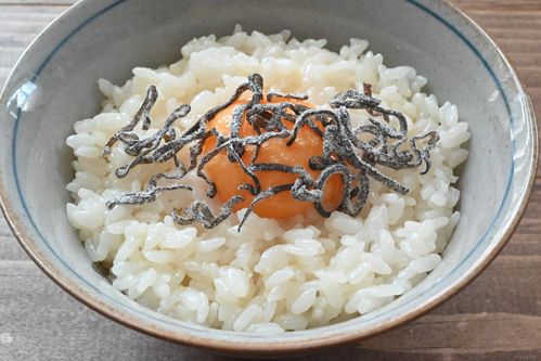 基本からアレンジまで！思わずつくりたくなる「卵かけご飯 ごま油 塩」のレシピ集クックパッド