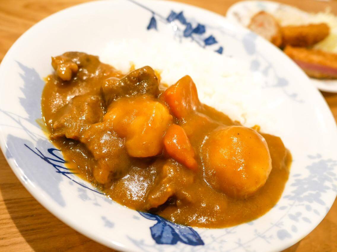 スパイシー牛肉のブラックカレ