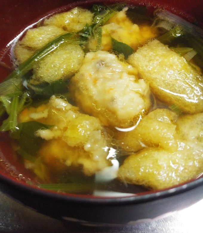 手羽先とごぼうの中華スープ