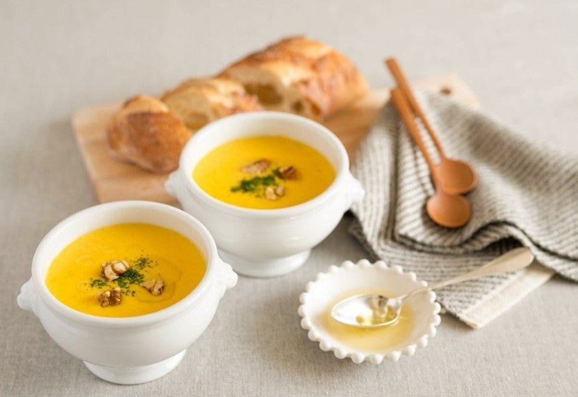 ごまの実オイル」ひとかけで料理の幅がグンっと広がる！ 公式 ごま油のかどや製油