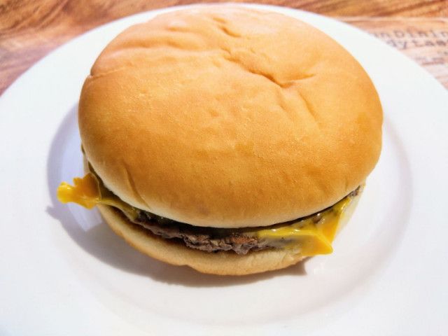 マクドナルド ビッグマック作り玉ねぎとピクルスでビッグマックソースの作り方