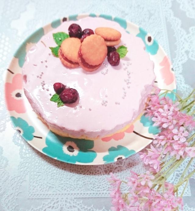 混ぜて冷やすだけ！桃とフルーチェピーチといろはす桃で桃づくしレアチーズケーキ👩🏻‍🍳🍑💕, .,全部桃味だからお口の中が桃で溢れるよ〜🥹🍑💕, ., 材料 15cmケーキ丸型 , ☑︎桃 2玉, ☑︎フルーチェピーチ 1袋,☑︎クリームチーズ 200g, ☑︎いろはす桃 200ml, ☑︎ゼラチン 5g.5g, ☑︎ビスケット 80g, ☑︎バター 40g,追加ポイント👩🏻‍🍳,