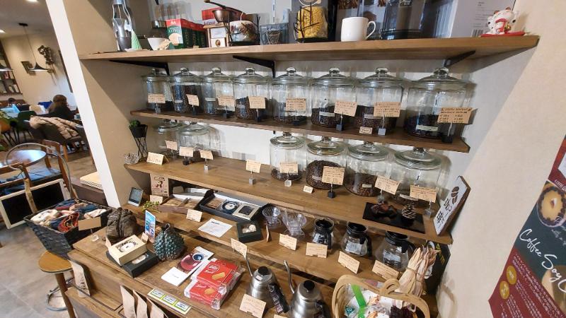 カラス山椒の一木彫りコーヒーカップ マグカップ 良岳 通販 18478687Creema クリーマ