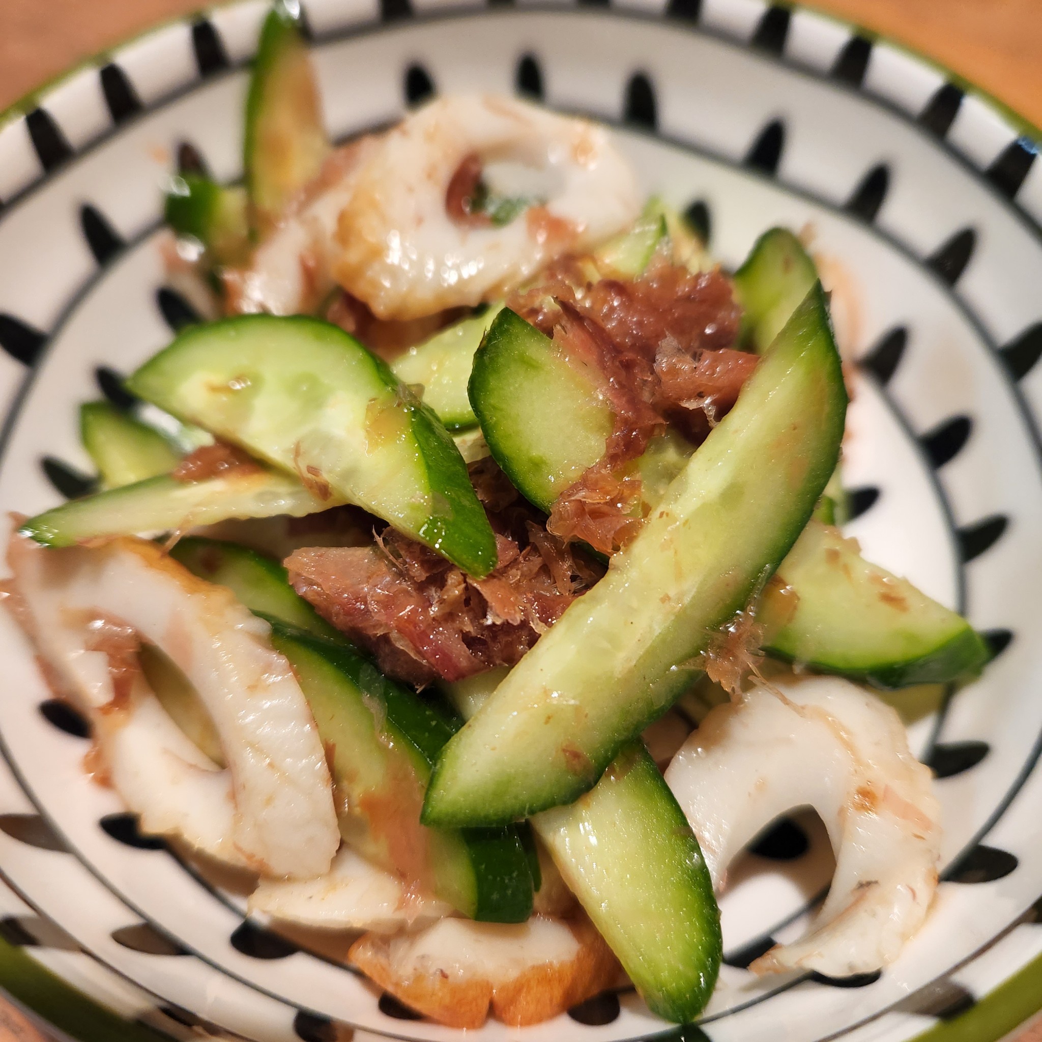 肉うどんに合う献立を紹介！野菜不足を解消するおかずとは？食・料理オリーブオイルをひとまわし