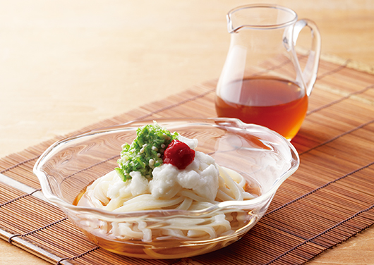 サラダうどんの作り方 レシピ：白ごはん.com