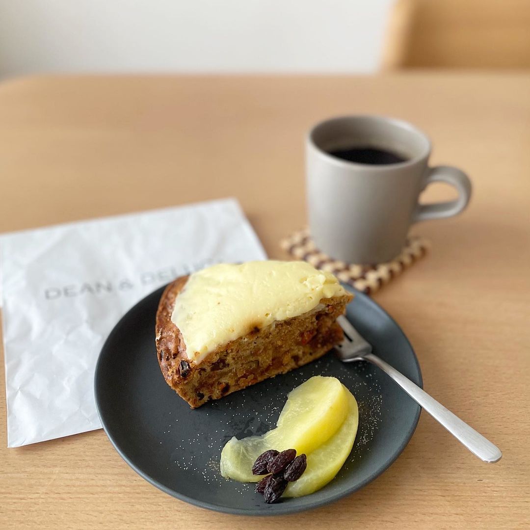 DEAN&DELUCA キャロットケーキで朝ごぱん : そんな毎日、こんな毎日 Powered by ライブドアブログ