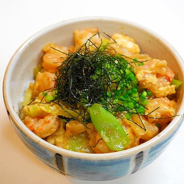 今月のシェフおすすめ👩‍🍳 『えび天とじ丼』 通常1,050円➡︎950円 税込特製つゆとトロトロ卵をまとった海老の天ぷらがご飯に絡んだ絶品丼です😍✨是非久住屋にご来店下さい👍久住屋大分グルメ大分ランチ大分レストラン大分市おおいた♨︎グルメ