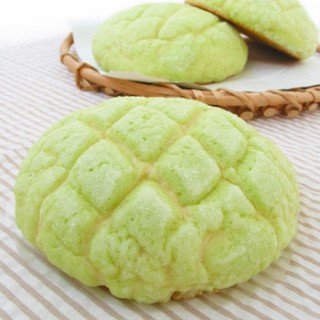簡単にできる 緑の手のひらクリームメロンパンクラシル