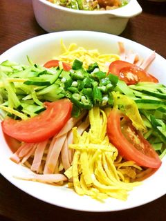 暑い日にさっぱりおいしい！王道冷やし中華の簡単レシピ