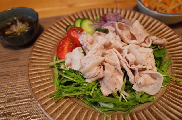 冷しゃぶサラダ豚肉通販 和豚もちぶた 公式 国産豚肉のお取り寄せ・お歳暮・お中元・ギフトなど贈り物に人気