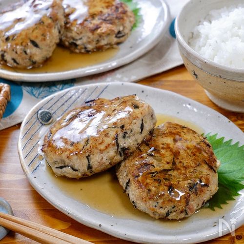 ふんわりジューシーに！豆腐ハンバーグの基本レシピと冷凍保存テク。簡単ソースレシピも！季節の食材のHOW TOアマノフーズ公式ブランドサイト