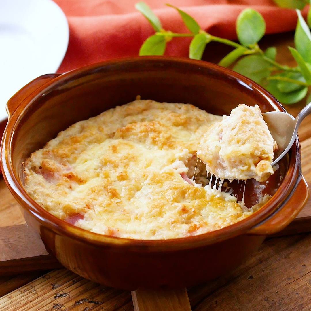 混ぜて焼くだけ。オートミール豆腐グラタン