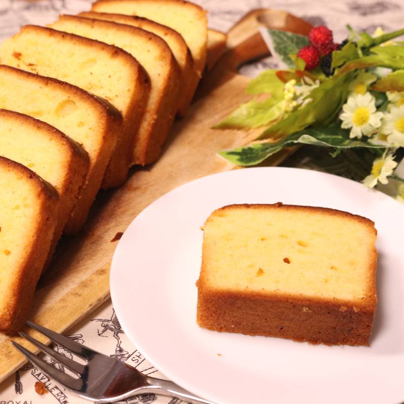 しっとりレモンケーキ