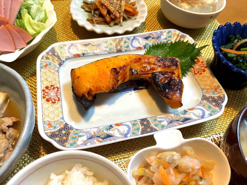 たんぱく質 35.1g♪ 鮭と野菜の香味照り焼き献立