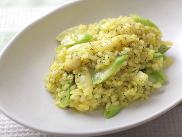 ホワイトアスパラガスのおいしい食べ方！茹で汁を捨てないのがポイントPREZO プレゾ- 北海道のお取り寄せグルメと産直通販